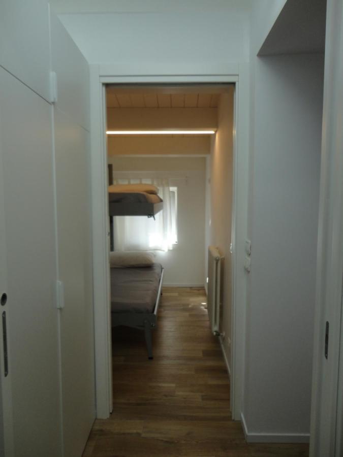 Casa Klimt Vicinissima Al Mare Parcheggio Privato Gratuito Se Disponibile Apartment Pescara Luaran gambar