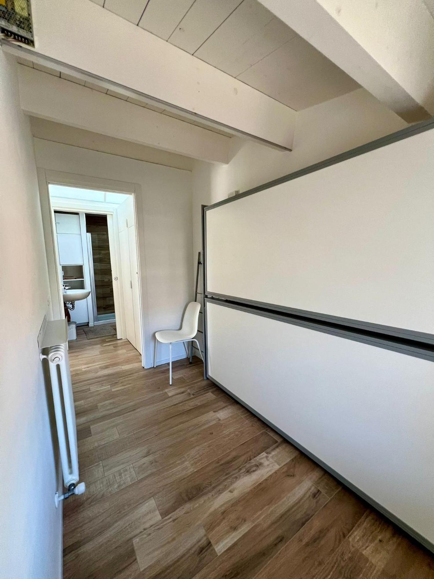 Casa Klimt Vicinissima Al Mare Parcheggio Privato Gratuito Se Disponibile Apartment Pescara Luaran gambar