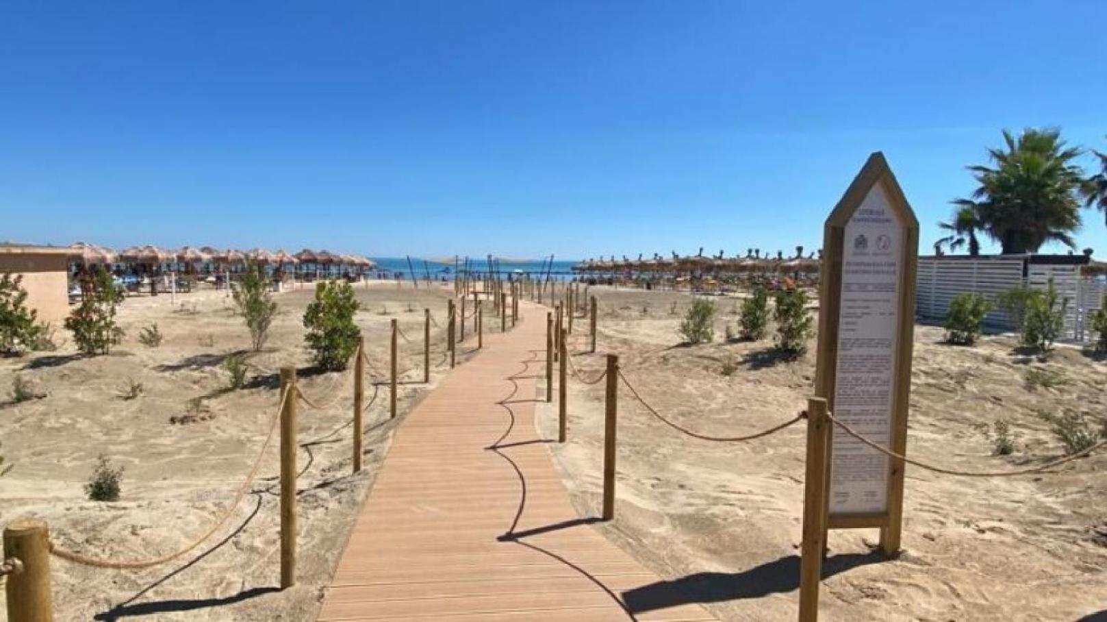 Casa Klimt Vicinissima Al Mare Parcheggio Privato Gratuito Se Disponibile Apartment Pescara Luaran gambar